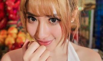 AISS爱丝(黄金版) – 灵儿的美丝？私房照里有多少小心思呀，哈哈！
