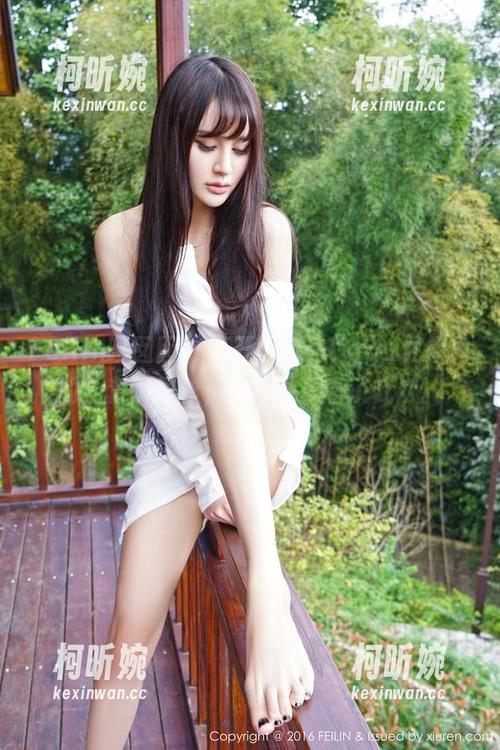 Feilin嗲囡囡 - 打开图包，Egg_尤妮丝的全套裤里丝，忍不住多看了几次。