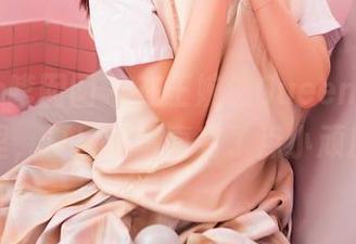 Feilin嗲囡囡 – 在王婉悠Queen的私房里，夏日让写真有了点小顽皮