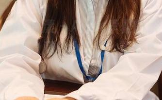 HuaYang花漾 – Abby李雅的职业装，免费图册里隐藏的小巧思，谁说职场不可以俏皮？