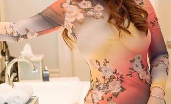 HuaYang花漾 – 最新好物分享：许诺Sabrina的美足系列套图，神奇的触电感！