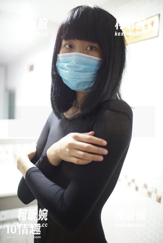 谁说泳装只有在水里穿？ROSI的专用泳装图包，适合干着急转圈的你！