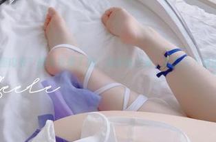 “Seele麦麦内衣”的事我想了想，似乎有点香，赶紧去下载这本写真集吧。