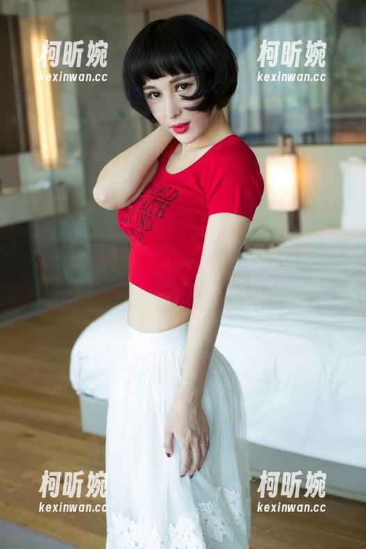 UGirls尤果网-周妍希 UGirls尤果网 - 拿起高清图包,你会发现周妍希的裸足颇具争议,值得一探!