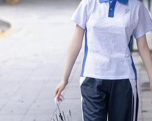 Xiuren秀人网 – 高清油亮，由yoo优优奉送，进入这个由光泽构成的平行宇宙，真的有点dresscode！