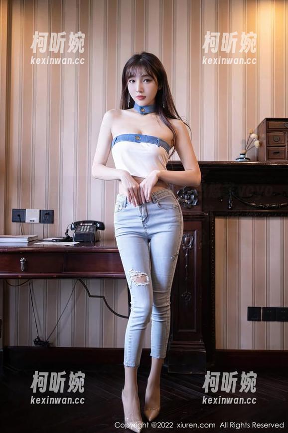 Xiuren秀人网 - 不是我说，悠悠酱yoyoyo的高清图册...这画风我还是第一次见，牛在前，我在后，尴尬。