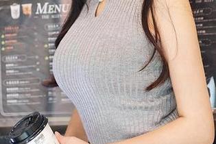 YouMi尤蜜荟 – 最新黑丝写真：合法萝莉在你眼中闪耀的一瞬