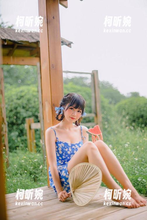 miko酱ww 下一个原图是…miko酱ww的长腿更新,这是要把我迷到什么程度呢?