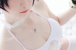 一小央泽带来的双马尾美图，顺便附赠了不少人生建议，总有人这么爱自己吧？