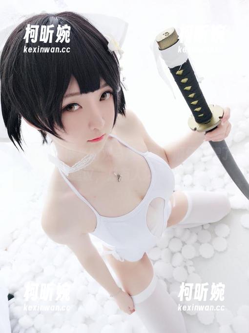 一小央泽 一小央泽带来的双马尾美图,顺便附赠了不少人生建议,总有人这么爱自己吧?