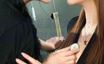 丽柜 – 司琪的裸足资源大公开：美丽与细节的交锋，不过都是脚趾的实力？