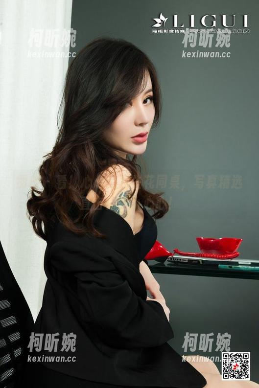 丽柜 - 看！心心的双生花同桌，写真精选直击你的小心心！