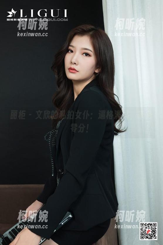 丽柜-文欣 丽柜 - 文欣的私拍女仆:逼格满满,家务零分!