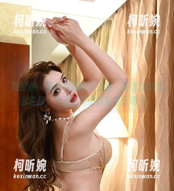 于芷晴 微密圈 - 黑色界限的于芷晴,原图显得那么直接,没圣光照耀的反而更吸引。
