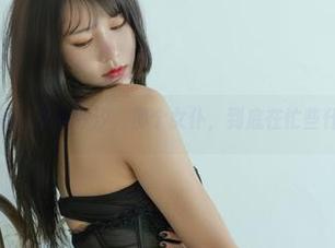 私房图片里的今汐，那个女仆，到底在忙些什么？