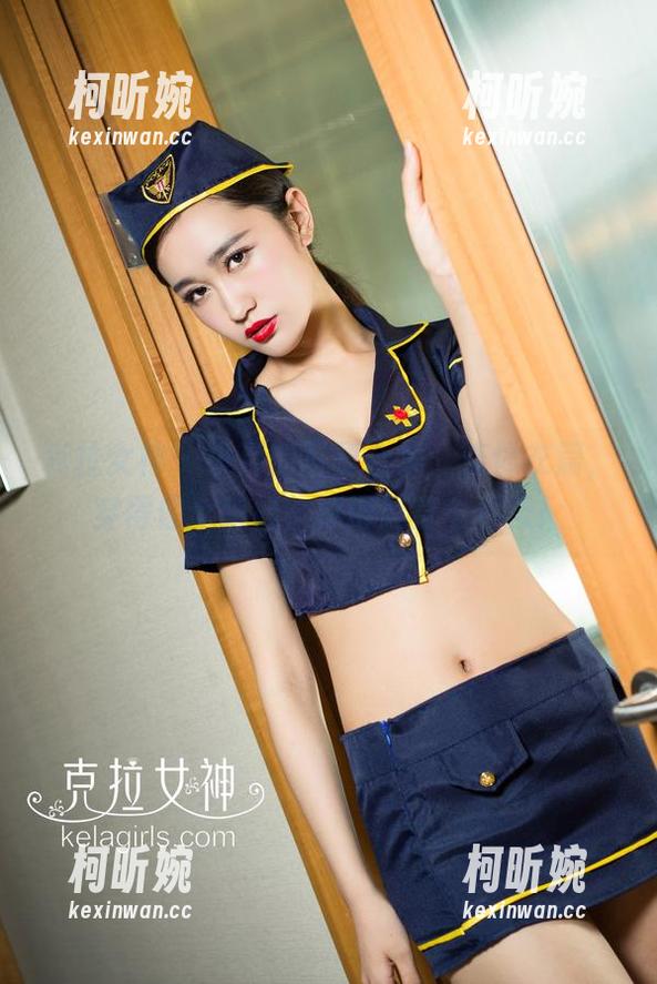 克拉女神 - 小芹的写真合集：连体衣篇，穿得像个萌娃，撑得起整个春天！