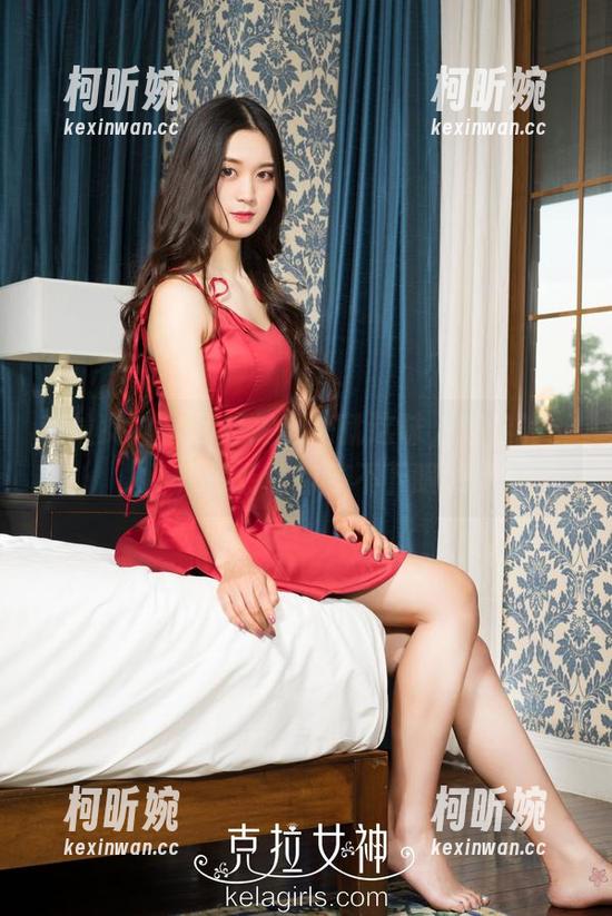 克拉女神 - 写真拍出来就这味，汤怡的御姐气场让你停不下眼