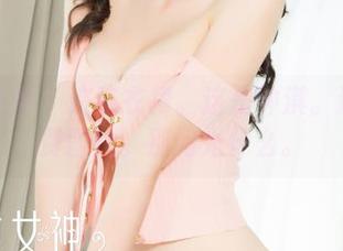 克拉女神 – 这连衣裙。这是钟淇。这是免费图片。别问为什么。