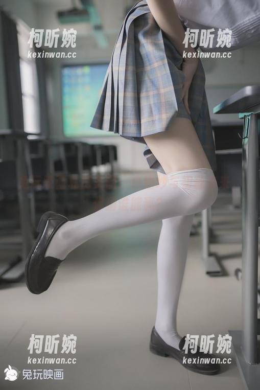 兔玩映画私房美图：白婚纱与初音未来，你猜谁能赢？