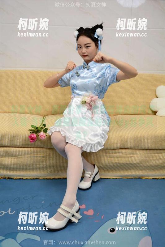 初夏女神 - 原图分享：双双在海边的完美入镜-当然，谁愿意跟我的sandy鞋争风头？