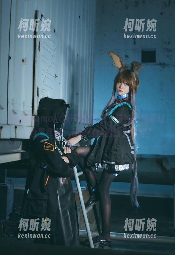 南桃Momoko 南桃Momoko秘书的图包,这种风格真让人心里痒痒,什么时候出新资源啊?