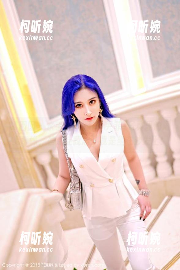 嗲囡囡 - 水手服+Emily尹菲=写真里的海上奇缘，差点让我忘了我是坐在沙发上！
