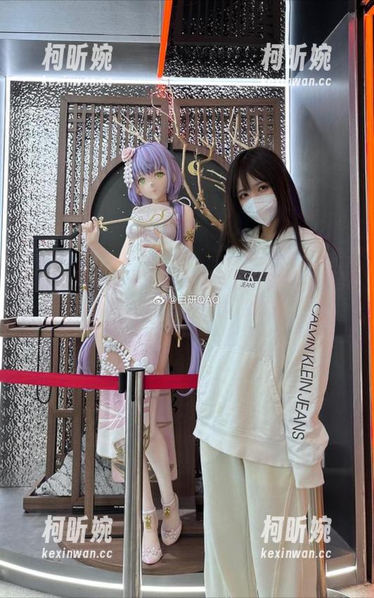 摆脱平庸！妖君白研的能天使莫斯提马写真，轻松下载，等你来收割