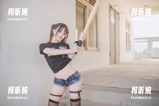 宅夏yoko更新白丝套图，不小心路过了这里，今天又被眼福洗眼！