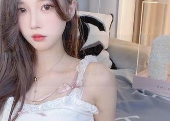 精选小小奶瓶儿短裙cos，反正我这周末又没事做，来场裙子大比拼吧！