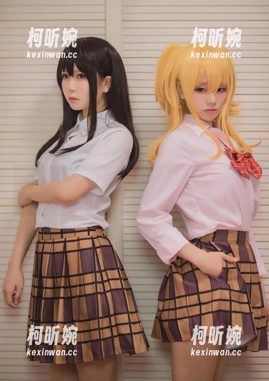 春日野穹，竟然让小野妹子w拍了全套写真……这组合怪好玩的呢。