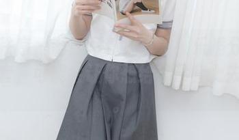 少女秩序 – 制服写真集首发！乐栀分享的这一套，可能会让你想给自己套上去玩儿。