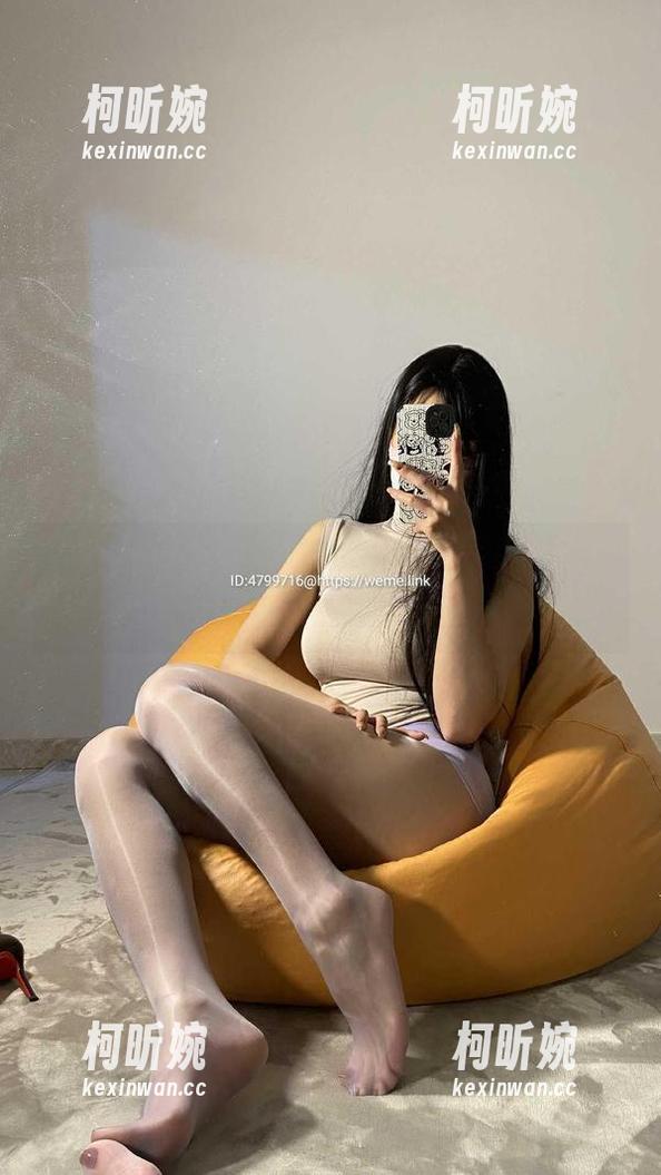 微密圈 - 纯白的徐绾绾yyyy写真，花式纯净，让我无从挑剔。
