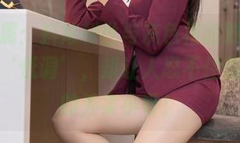 图册专属：抖娘利世与灰色裙的对话，穿着这么‘低调’，却让人忍不住想起高调的外卖小哥！