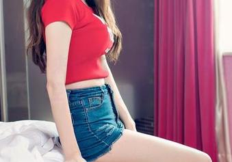 推女神 – 快来瞅瞅！这是壁纸不敢自认的空姐——莫雅淇！