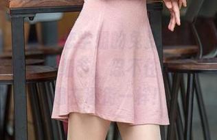 推女郎 – 何奕恋学姐的免费图集，无意中发现了很多小细节，忍不住要多停留，就像在逛街一样！
