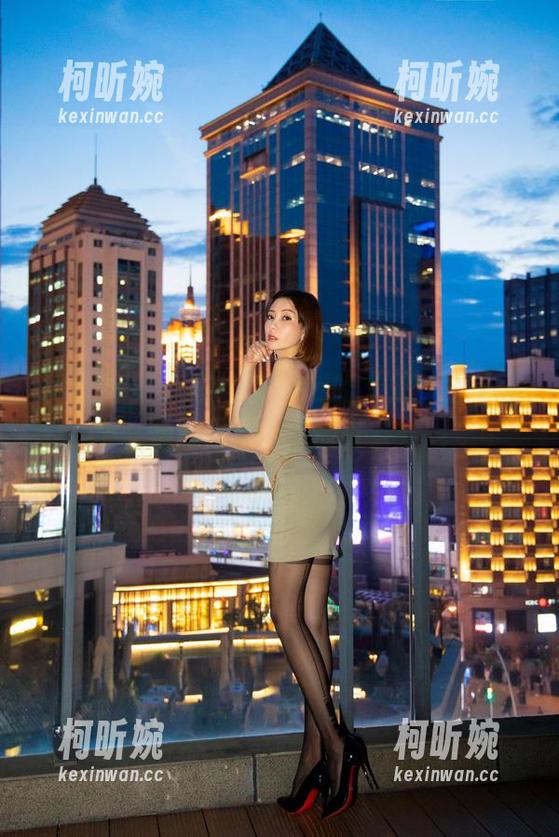 微密圈 - 果儿Victoria的“鬼”才万圣节，最新原图给你加点“卍”！