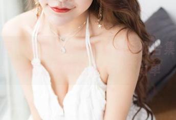 果团网 – 私房展现：何嘉颖睡衣合集，忽然觉得这颜色有点…不简单