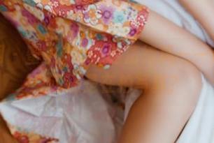 果团网 – 蜜桃Q妹儿的清纯风——这是在卖萌还是在拍写真？