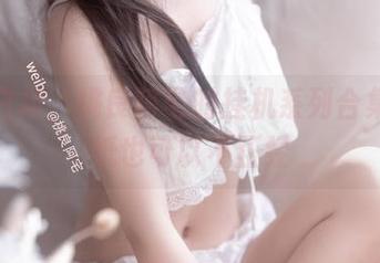 一袭白裙，桃良阿宅的挂机系列合集，壁纸也可以不正经
