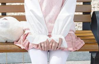 森萝财团 – 小七的礼服之旅：高清许多，个别依旧有点小尴尬…