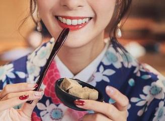 全套迷惑性可爱：泥泥汝的图片敞开大门