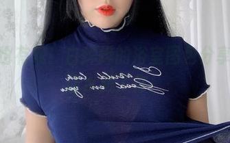 冲澡也有戏！白烨烨的浴室图包分享，别让水溅了你！