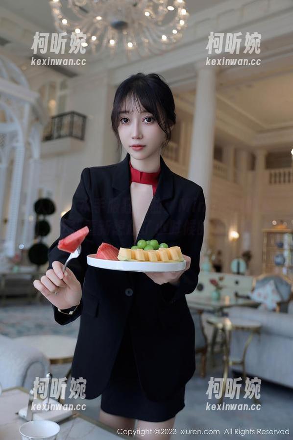 秀人网 - 水手服狂想曲：Mina米娜的套图，让我重新想起了小时候的游泳课！