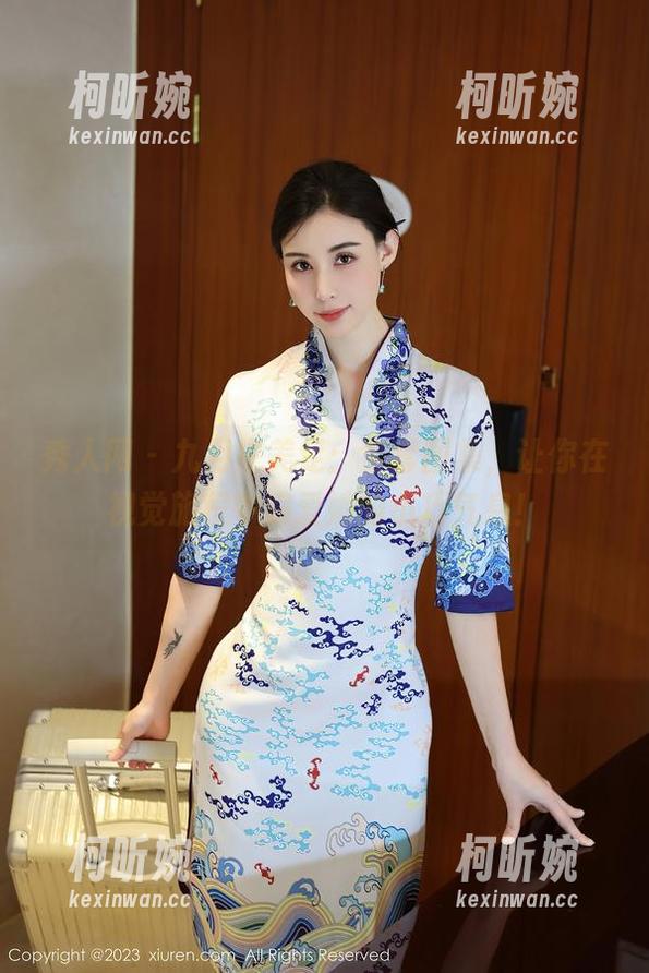 秀人网-九月生 秀人网 - 九月生美足:全套图集,让你在视觉旅程中偏爱她的小巧气息!