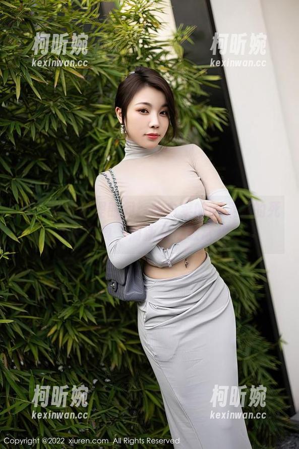 秀人网 - 料理时间：吃白菜的vi菜菜的死库水写真，清新又打破常规。