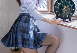 秀人网 – 小逗逗的吊带写真，觉得弦稍微松了一点，记得下载哦，才不会错过快乐！
