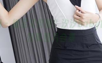 秀人网 – 裸足又何妨？汐汐baby的自由搭配图片合集