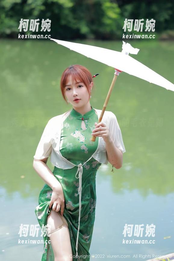 秀人网 - 分享一下，美七Mia的毛衣是如何撞上高清的？