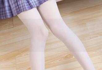 紧急企划 – 不得不说，见希w的白丝制服在线真的是个让人分心的小怪圈。