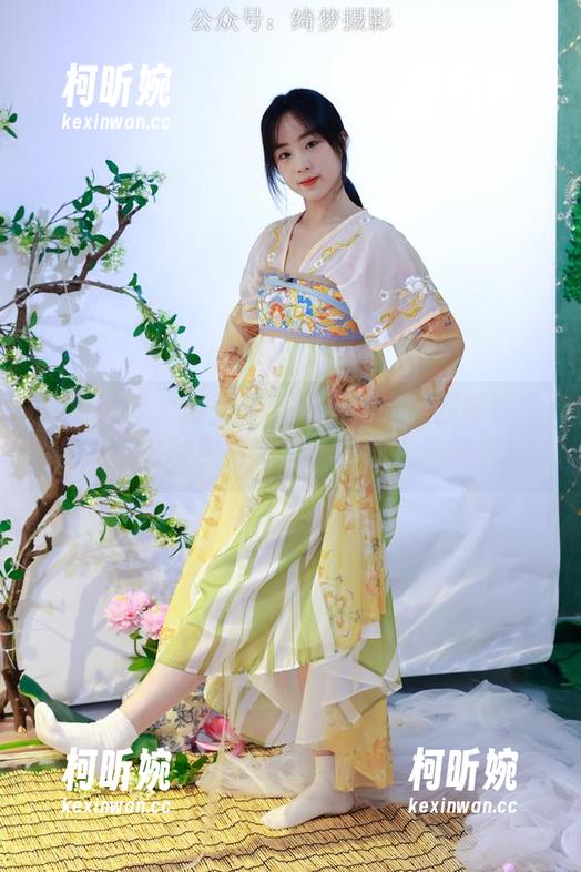 绮梦摄影 - 图片分享：露露完美腿部线条合集，这种视觉冲击，真让人想赞叹！